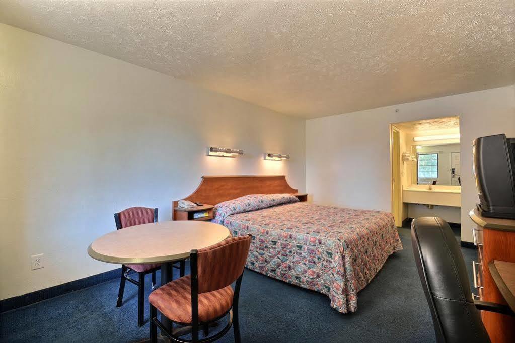 Days Inn By Wyndham Indianapolis South Indianápolis Exterior foto